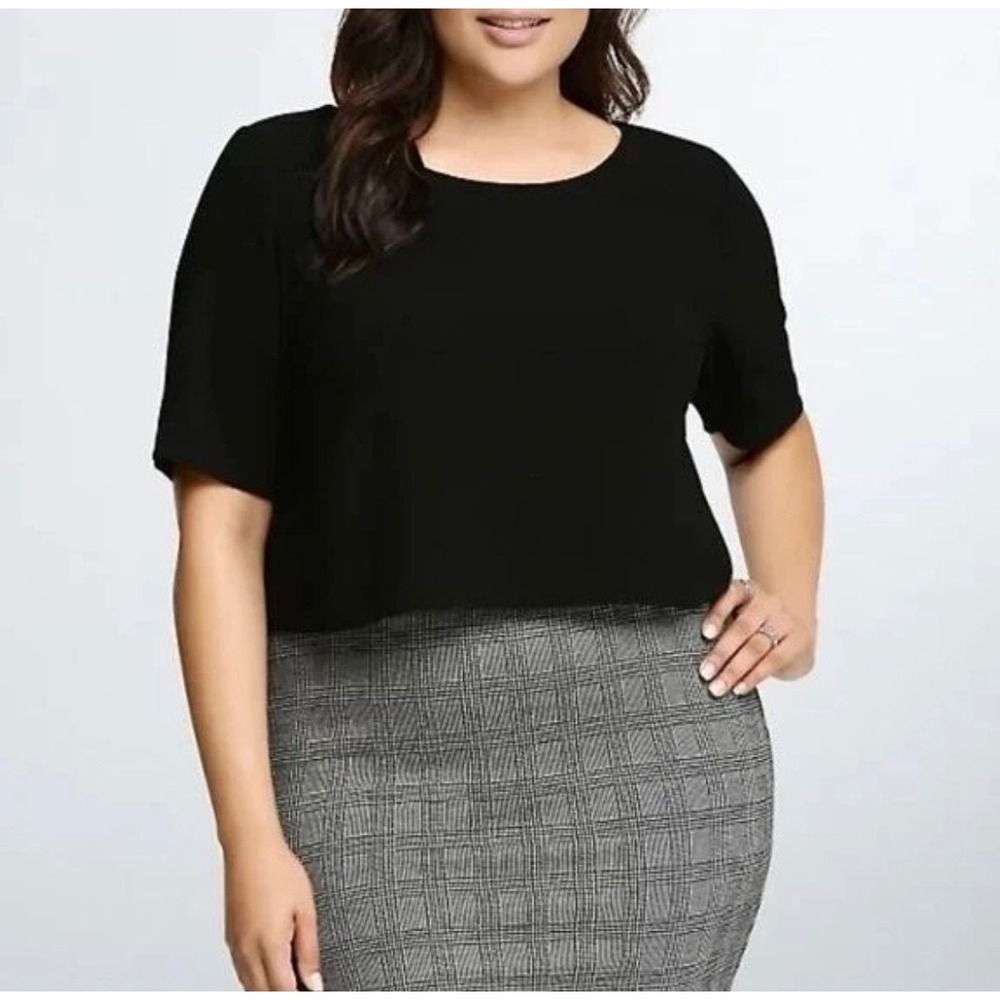 Torrid Black Crepe Double Bow Back Cropped Boxy Top Short Sleeve Plus Size 3 3X